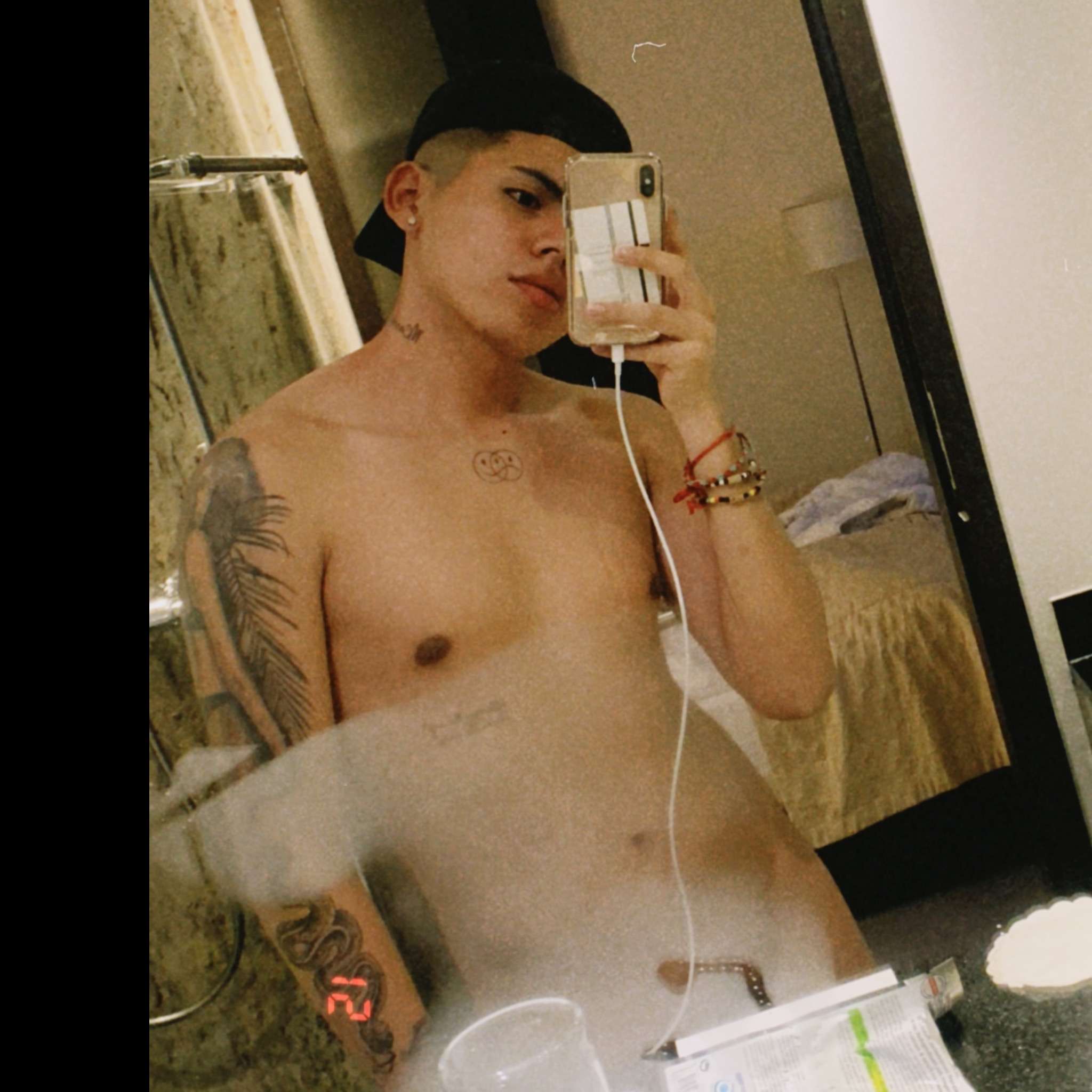 loverfans Adrianvargass profile photo