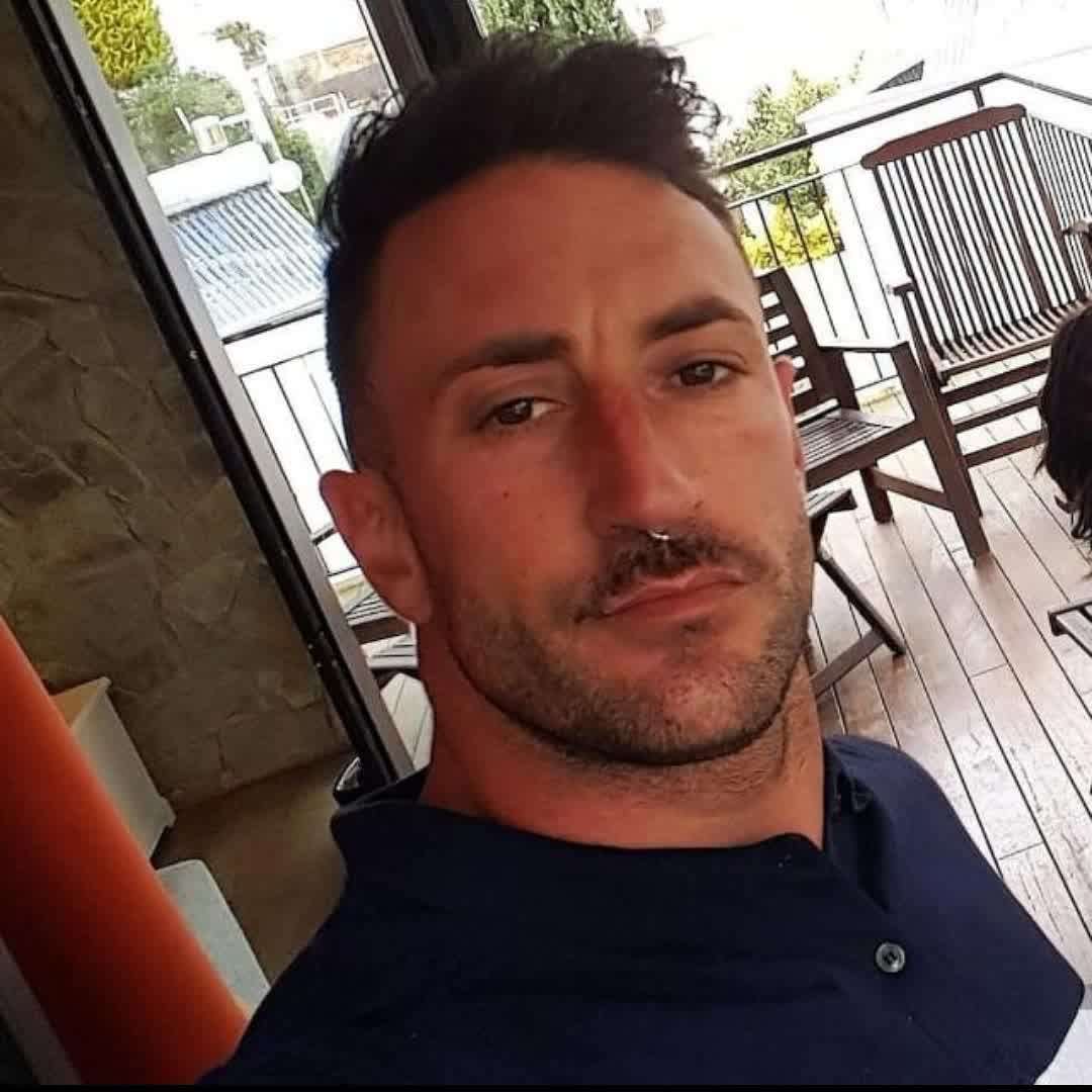 loverfans Emilio Ardana profile photo  