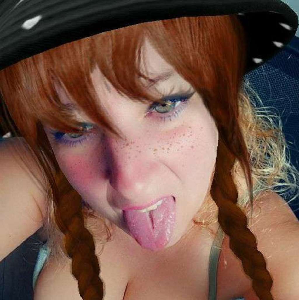 loverfans Nikki Holland profile photo  