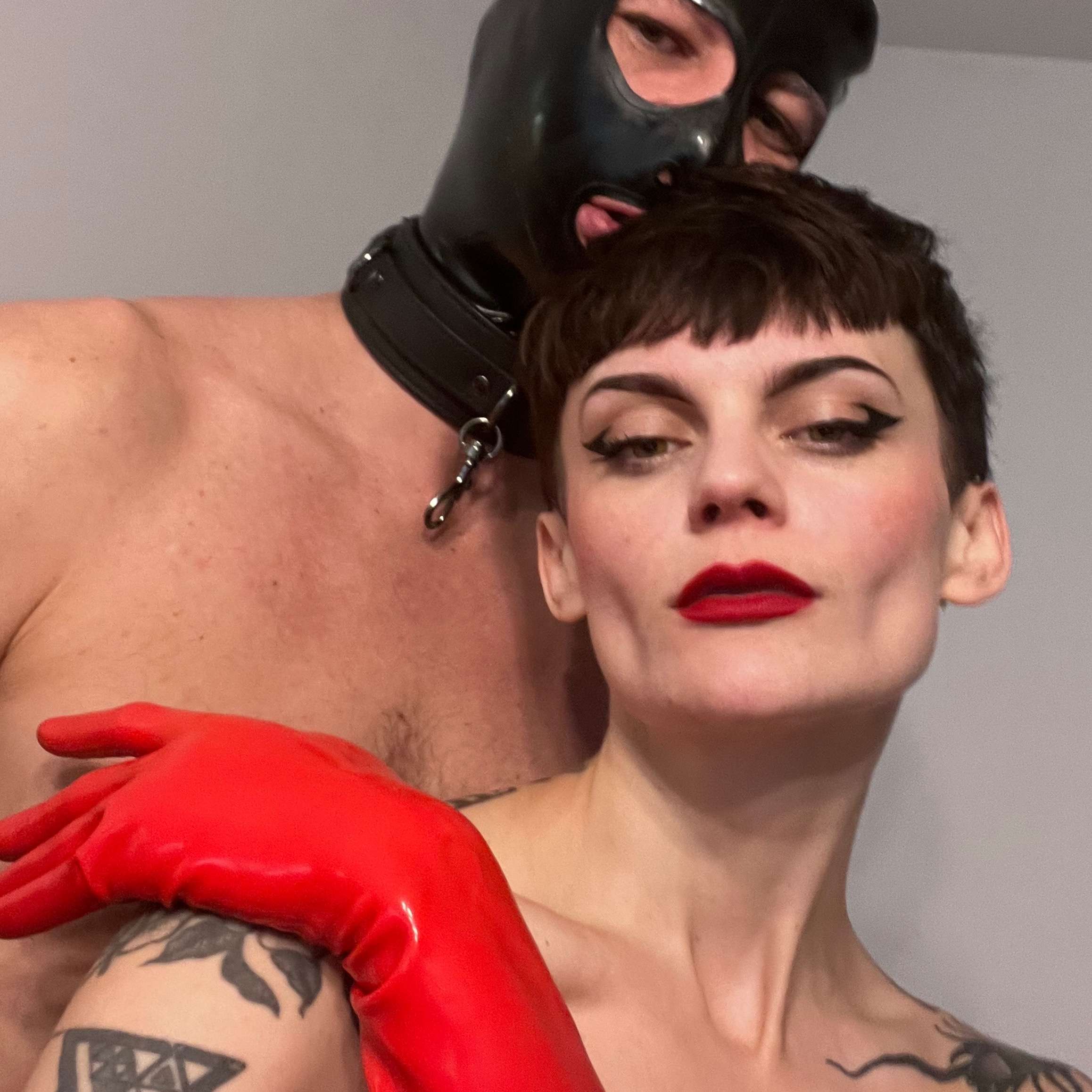 loverfans MistressAe's Pigbugs profile photo  