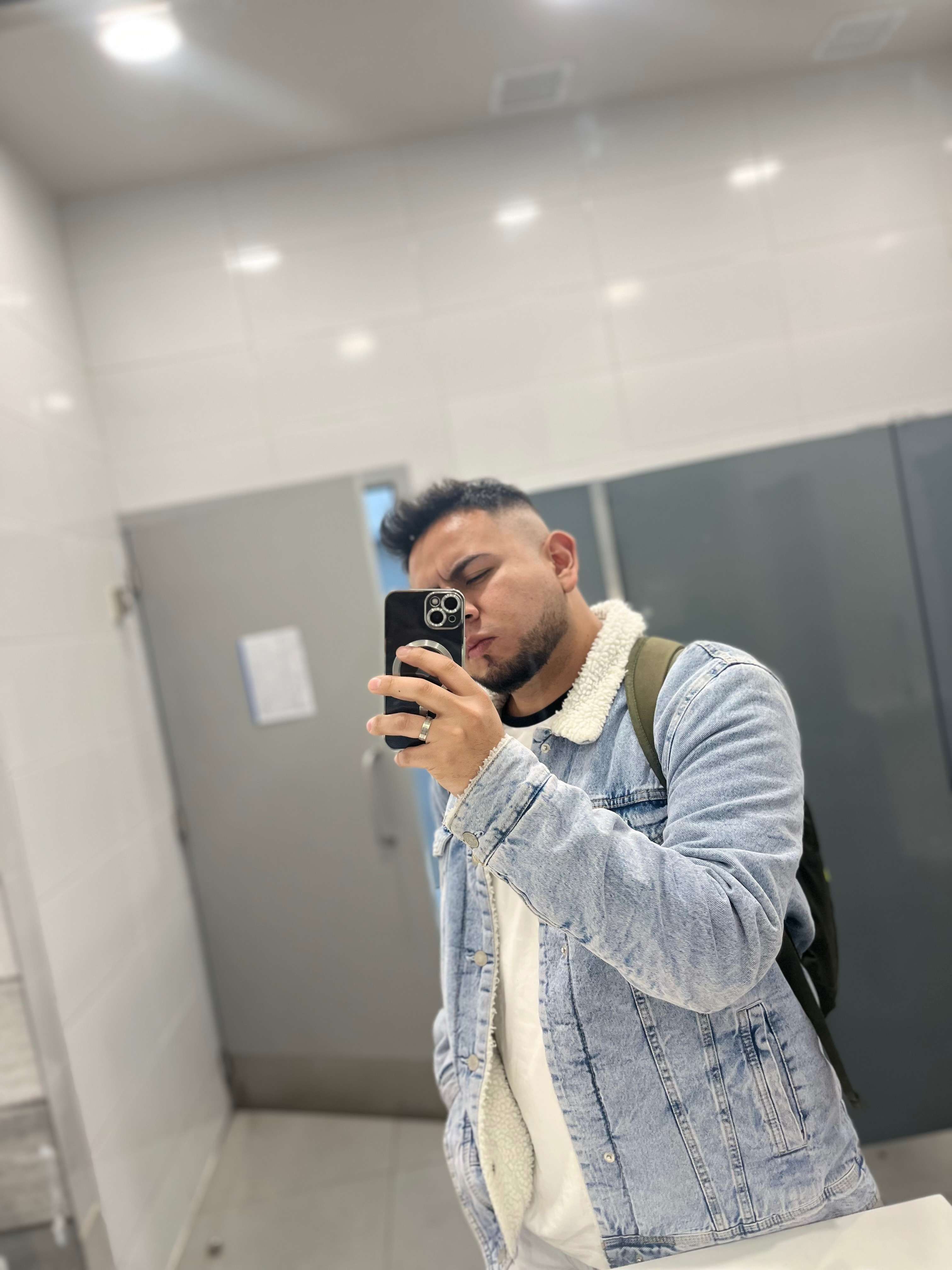 loverfans alanoteroh profile photo  