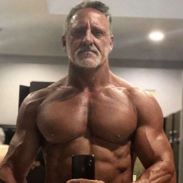 loverfans prker_ronnie profile photo