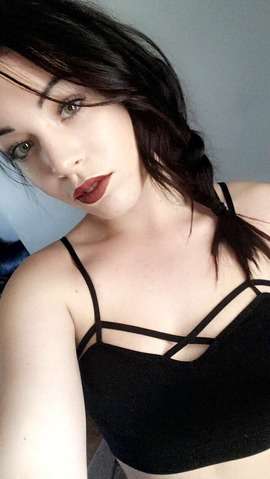 fancentro lilrowan profile photo  