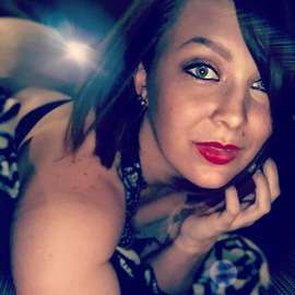 fancentro blushedrosexx profile photo  