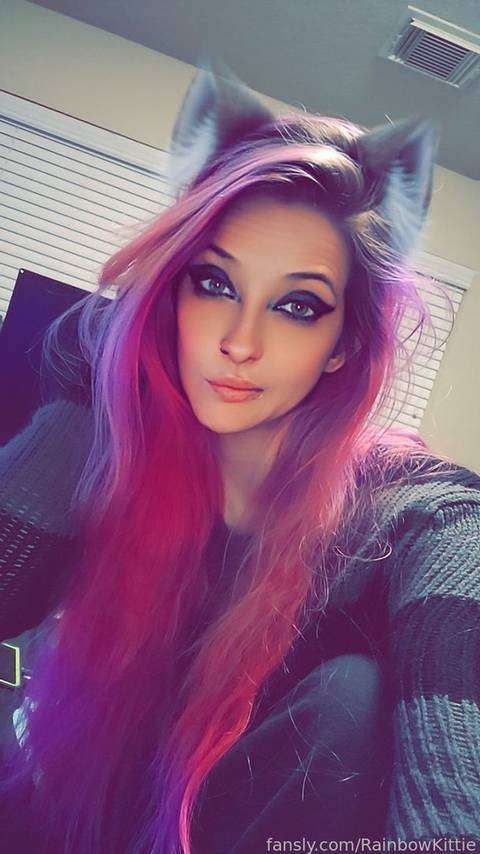 fansly Little Kitten profile photo  