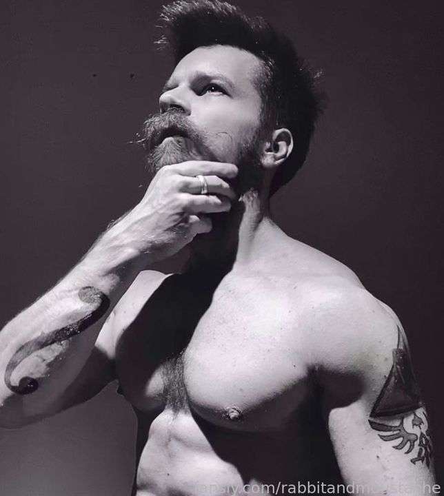 fansly rabbitandmoustache profile photo  