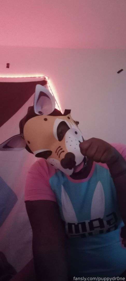 fansly roze profile photo  