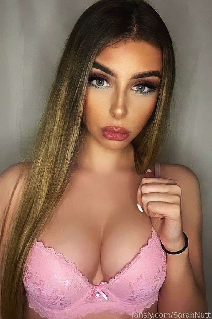 fansly SarahJ profile photo  