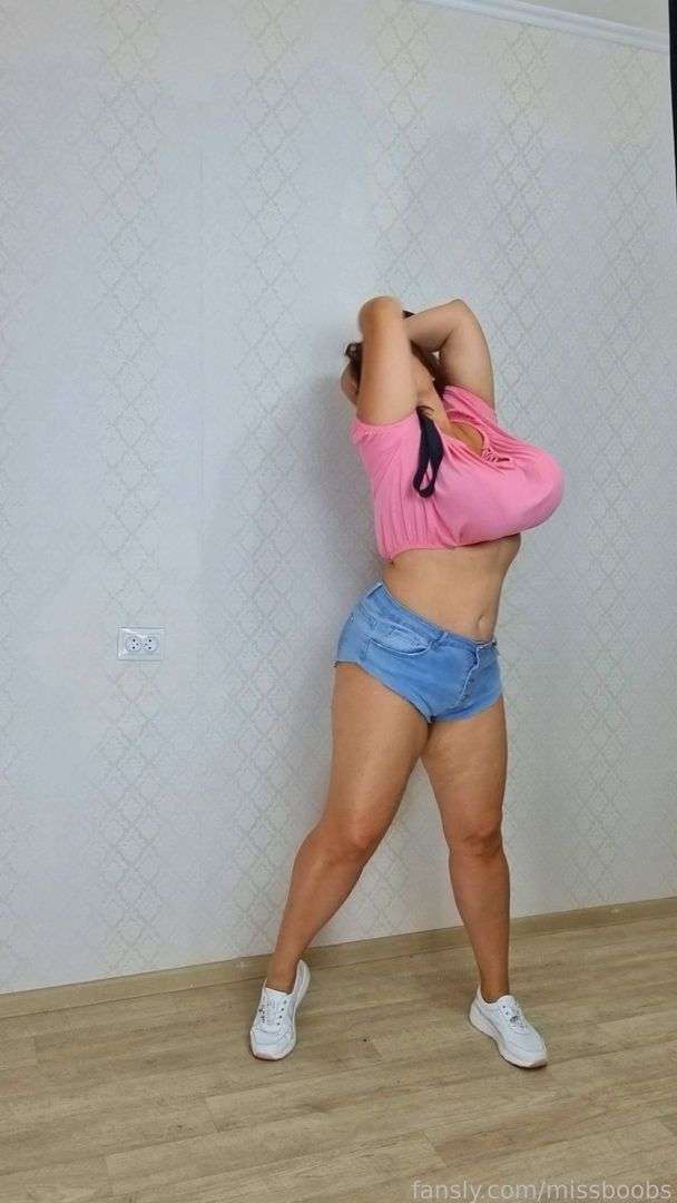 fansly MissBoobs profile photo  