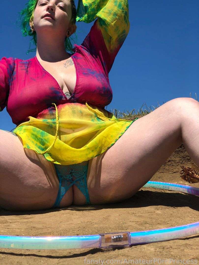 fansly AmateurP0rnPrincess profile photo  