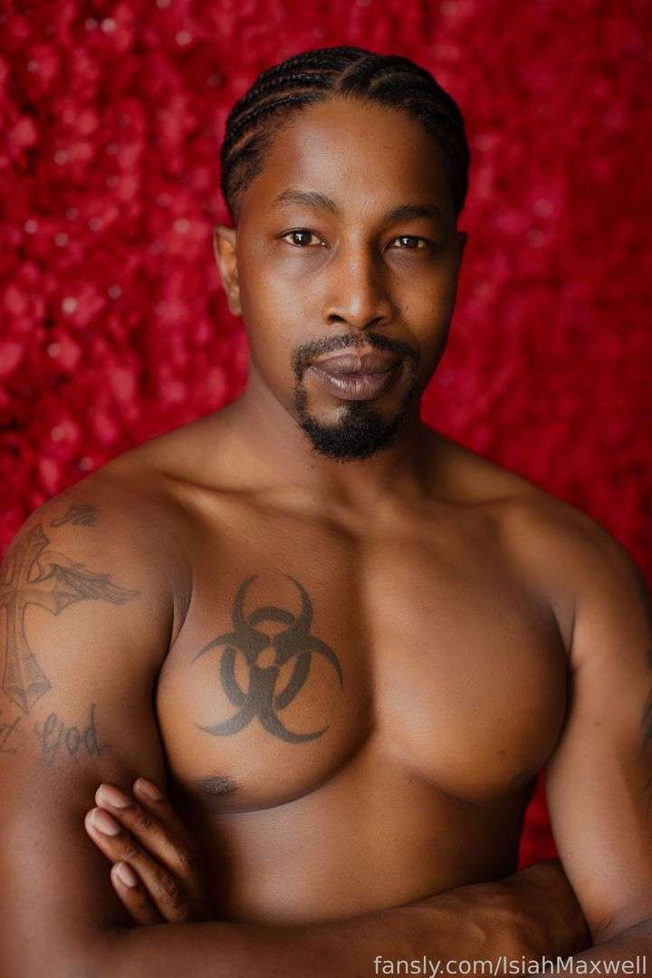 fansly IsiahMaxwell profile photo  