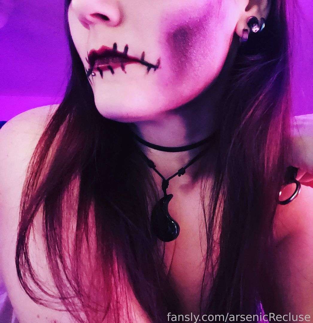 fansly αѕнℓєу αяѕєиι¢ profile photo  