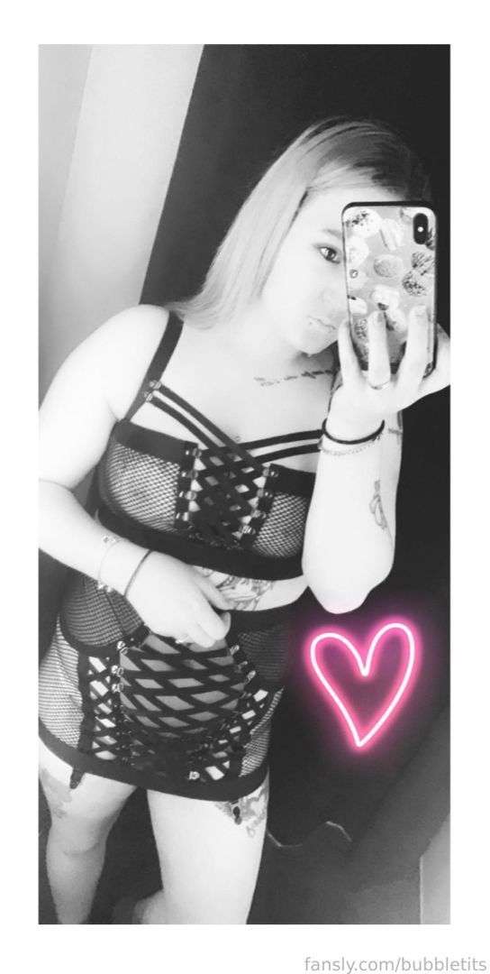 fansly bubbletits profile photo  