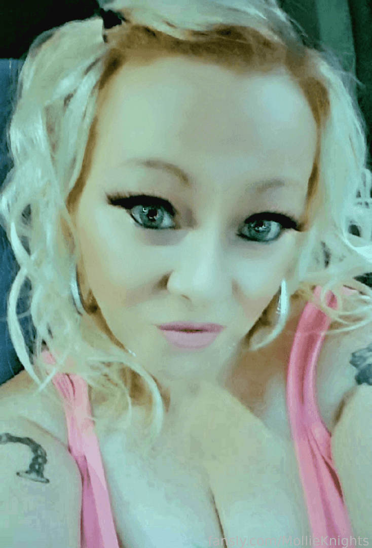fansly MistressMollieKnight profile photo  