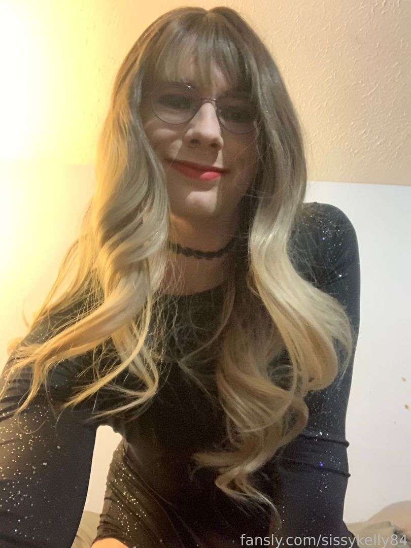fansly SissyKelly84 profile photo  