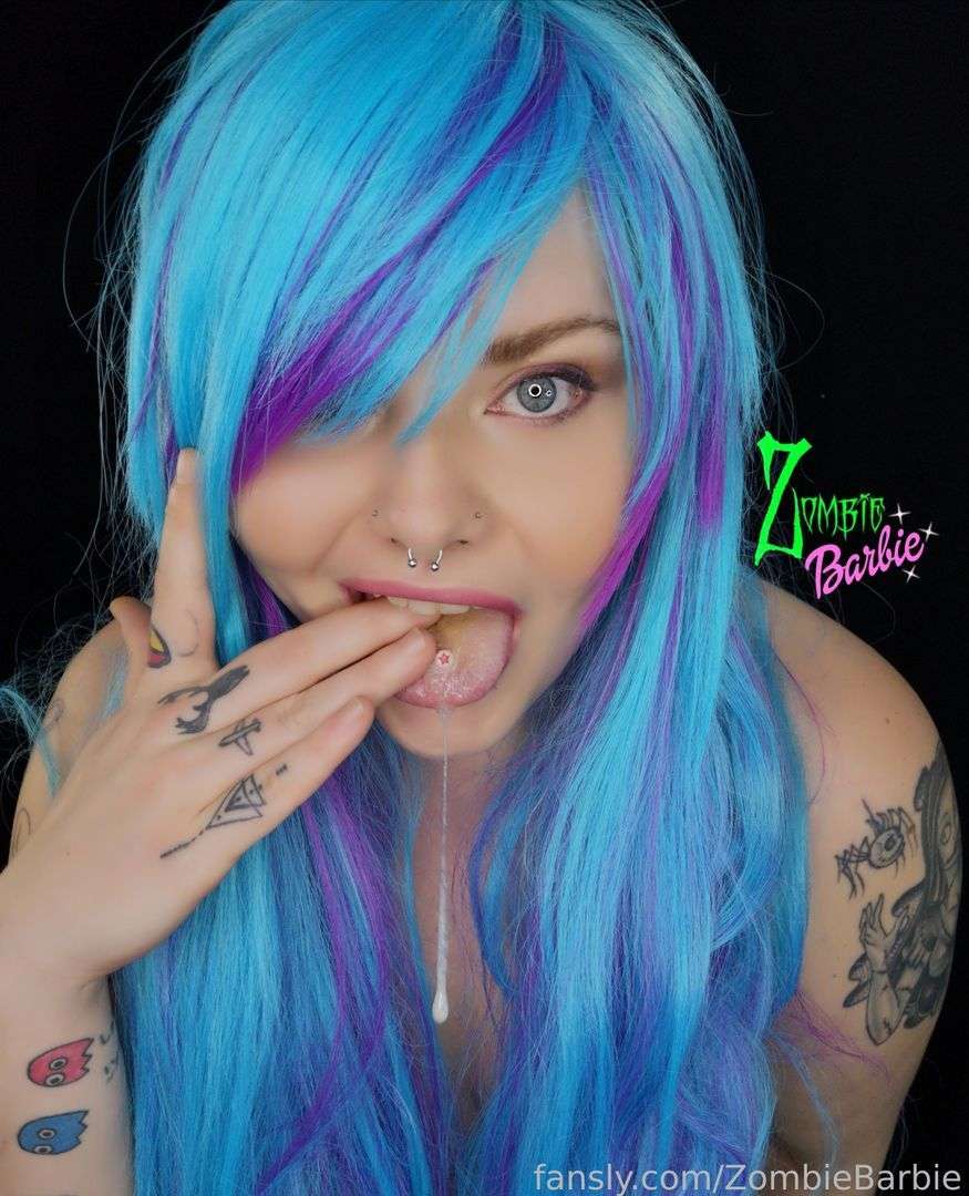 fansly ZombieBarbie profile photo  