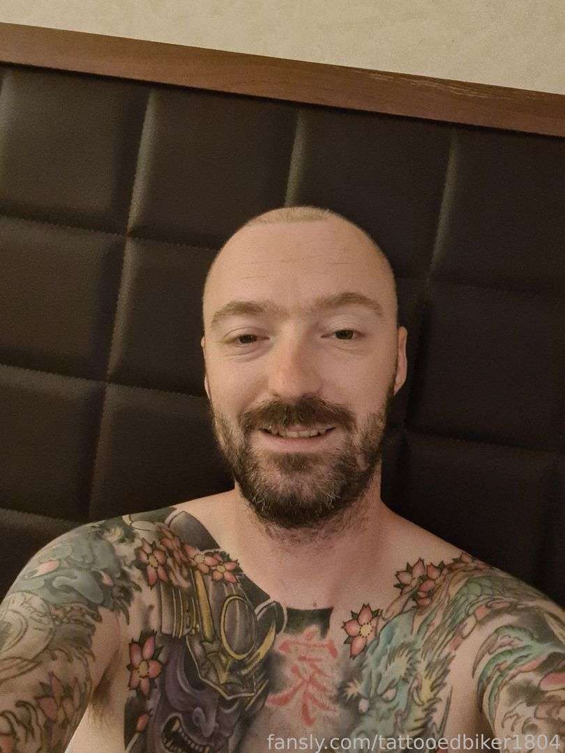 fansly tattooedbiker1804 profile photo  