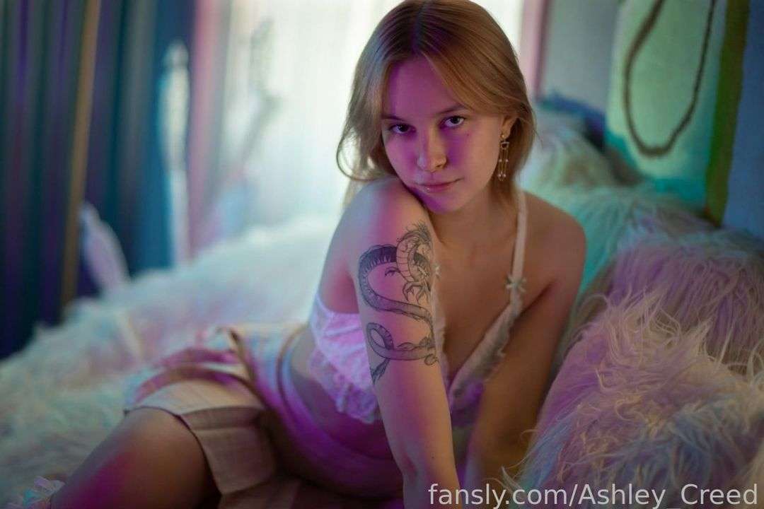 fansly ASHLEY STON profile photo  