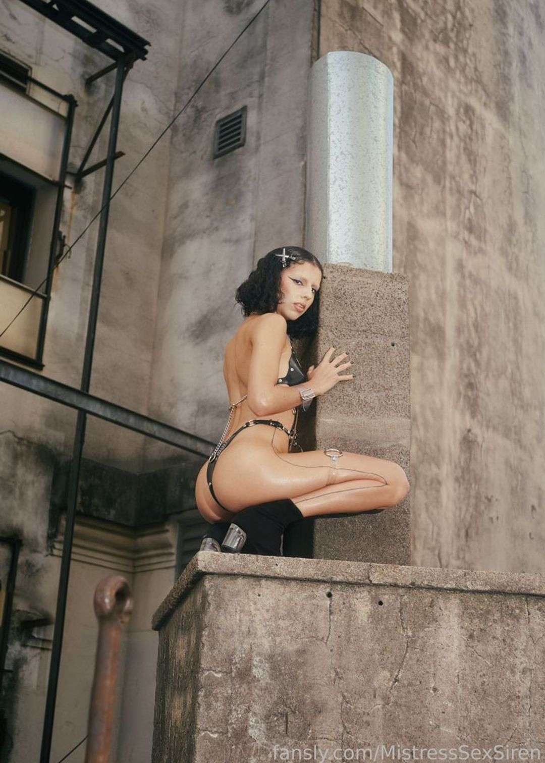 fansly Sex Siren Femdom profile photo  