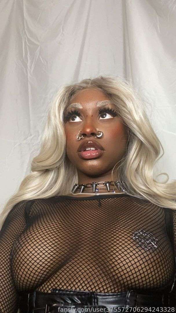 fansly ✰ sʜᴀᴅᴏᴡᴋᴀᴛ ✰ profile photo  