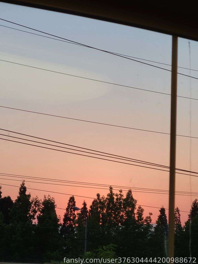 fansly BumbleBunny profile photo  