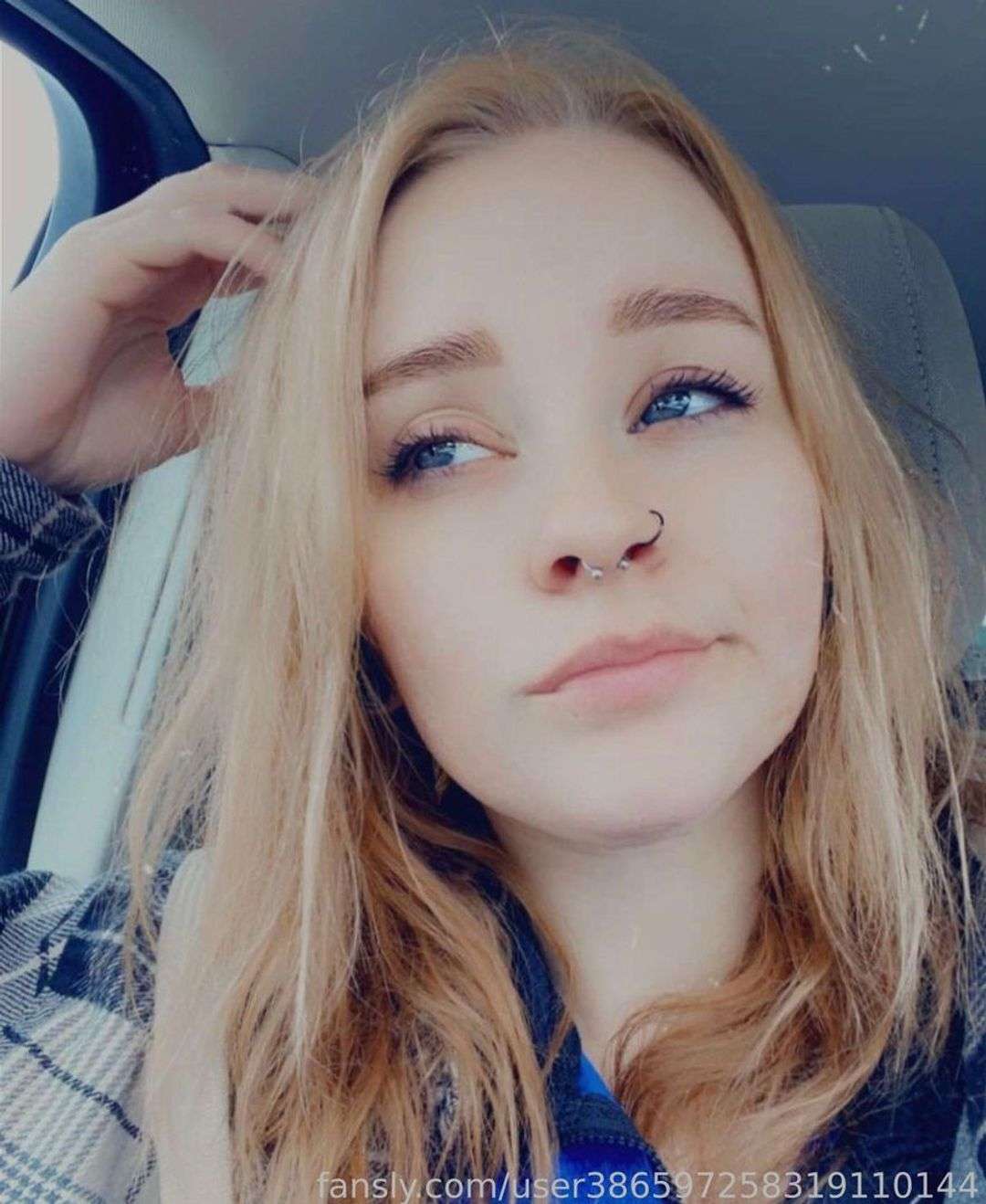 fansly Gingerbredditor  profile photo  