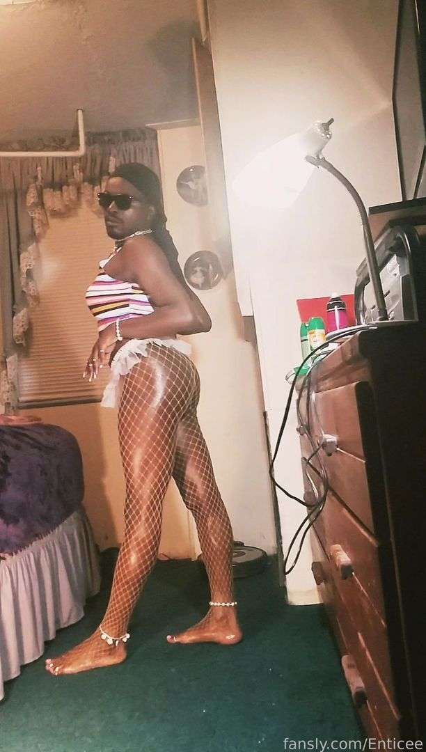 fansly Enticee profile photo  