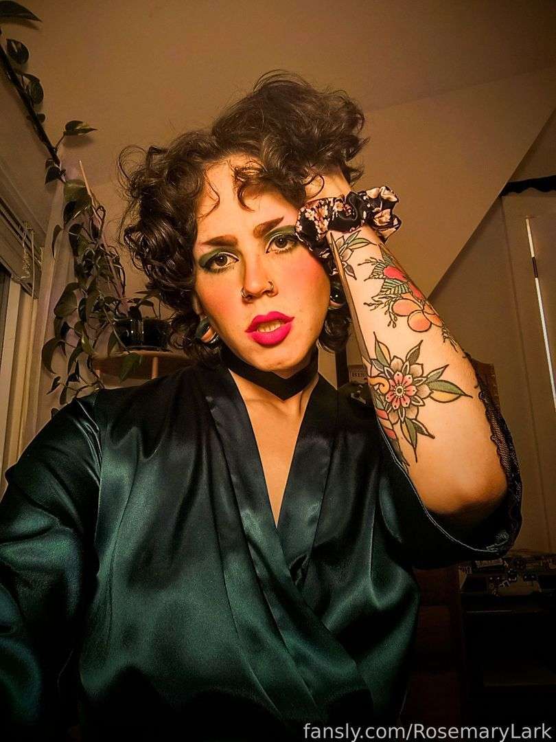 fansly Rosemary Lark profile photo  