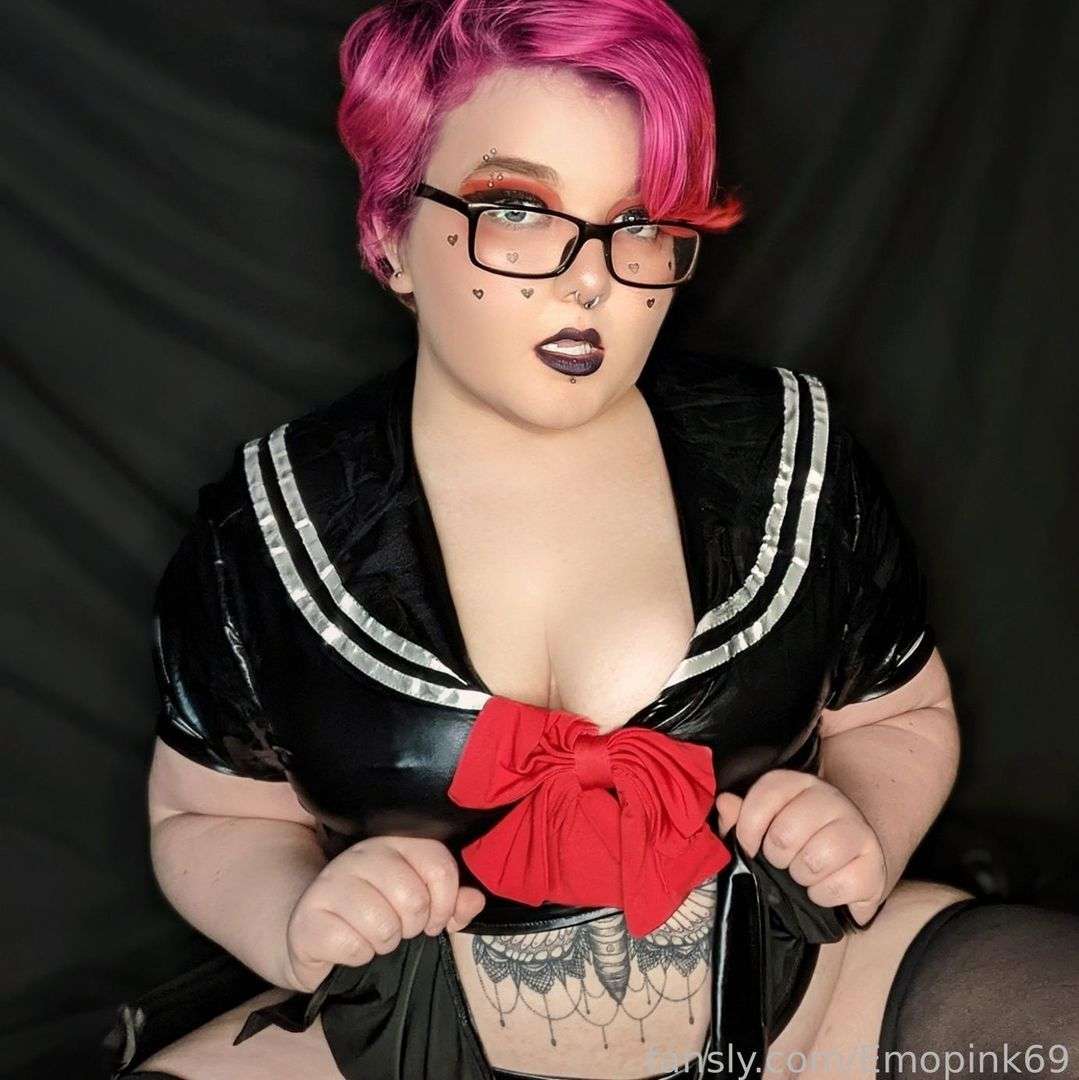 fansly GOTH😈College🥵BBW � profile photo  
