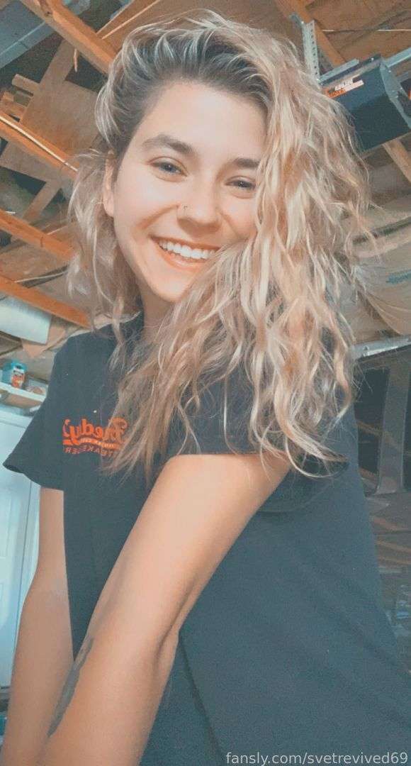 fansly svetrevived69 profile photo  
