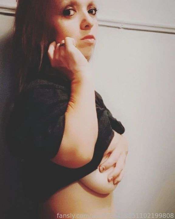 fansly Midge Love profile photo  