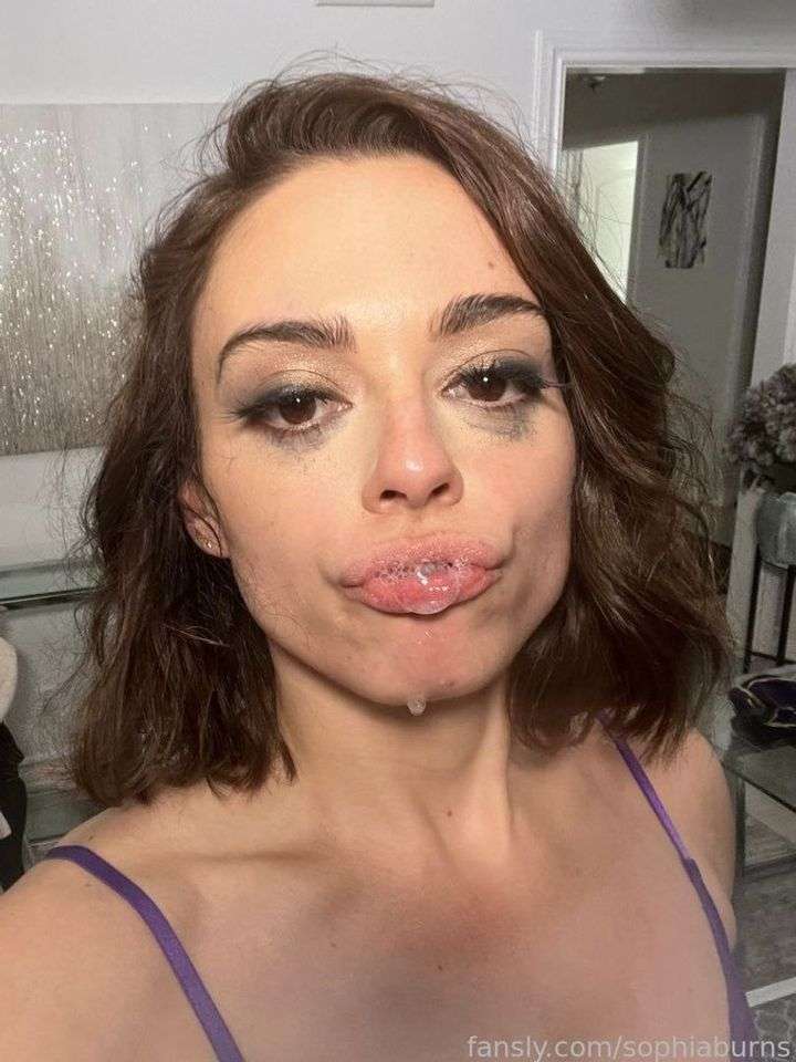 fansly Sophia Burns profile photo  