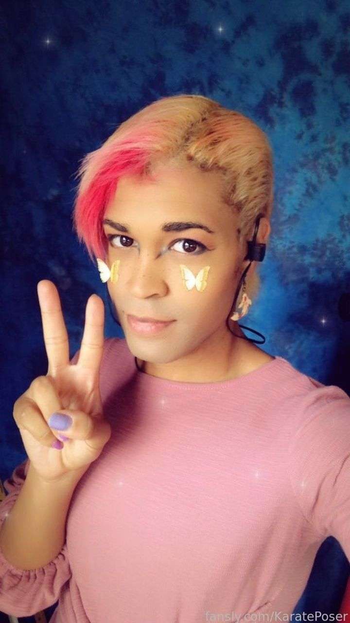 fansly KaratePoser profile photo  