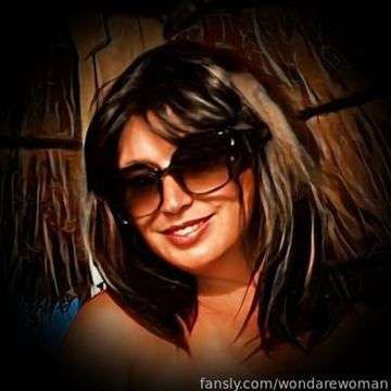 fansly WonDareWoman profile photo  