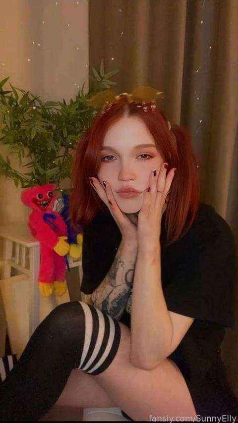 fansly SunnyElly profile photo  