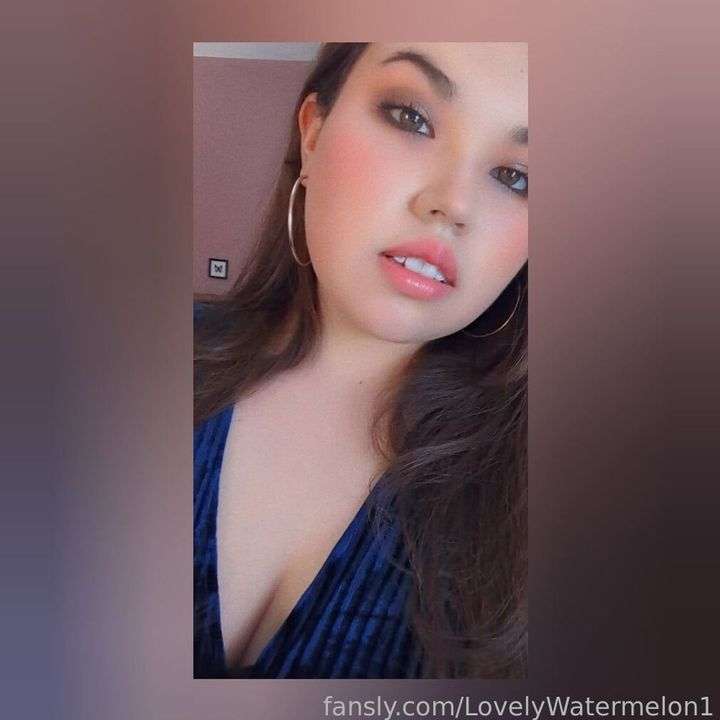 fansly A.  profile photo  