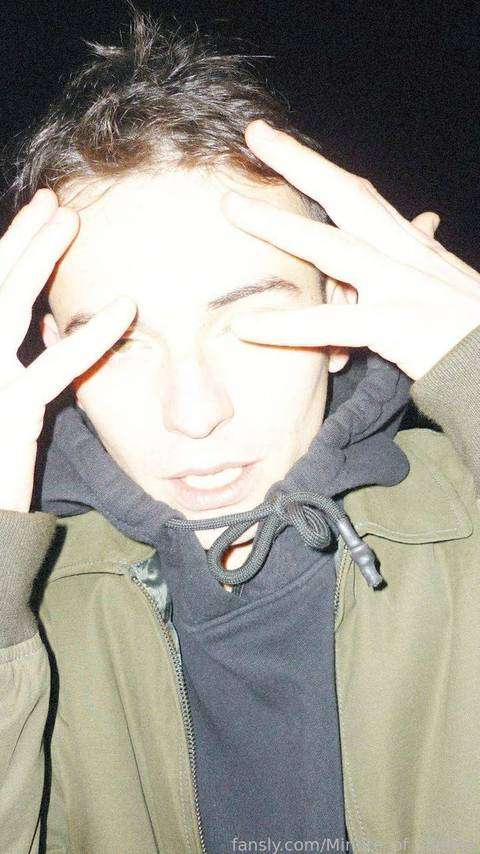 fansly Minute_of_silence profile photo  