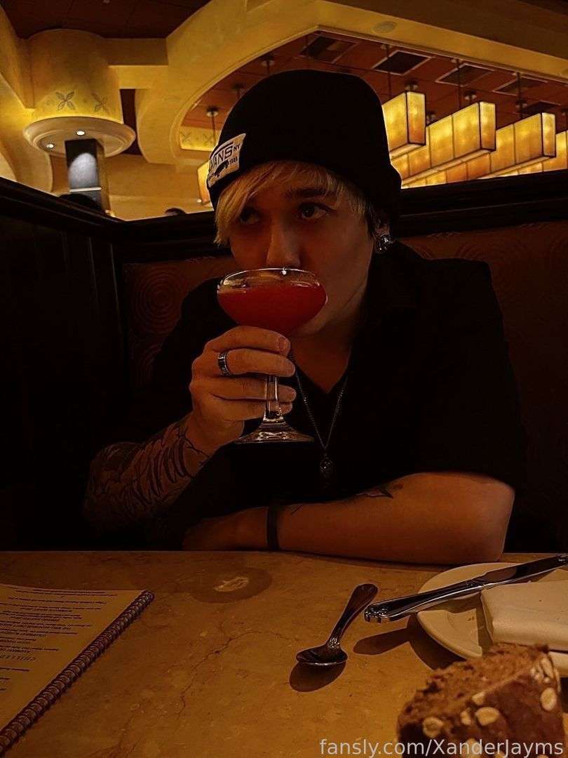 fansly XanderJayms profile photo  