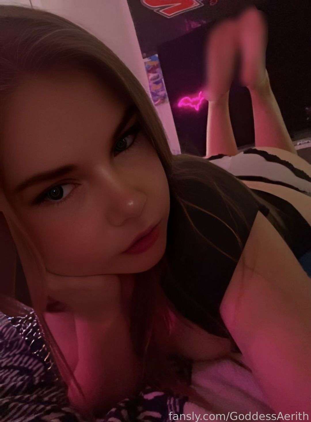 fansly Aerith profile photo  