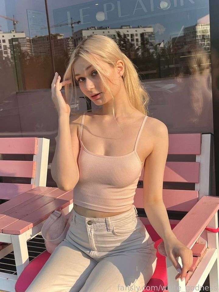 fansly white_godness profile photo  