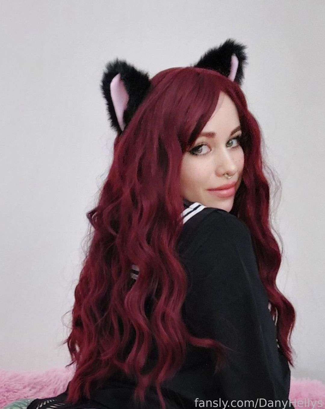fansly DanyHellys profile photo  