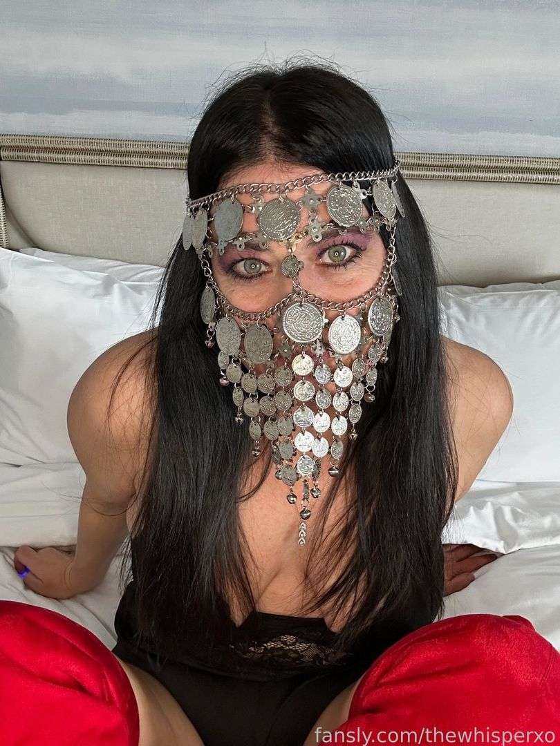 fansly thewhisperxo profile photo  