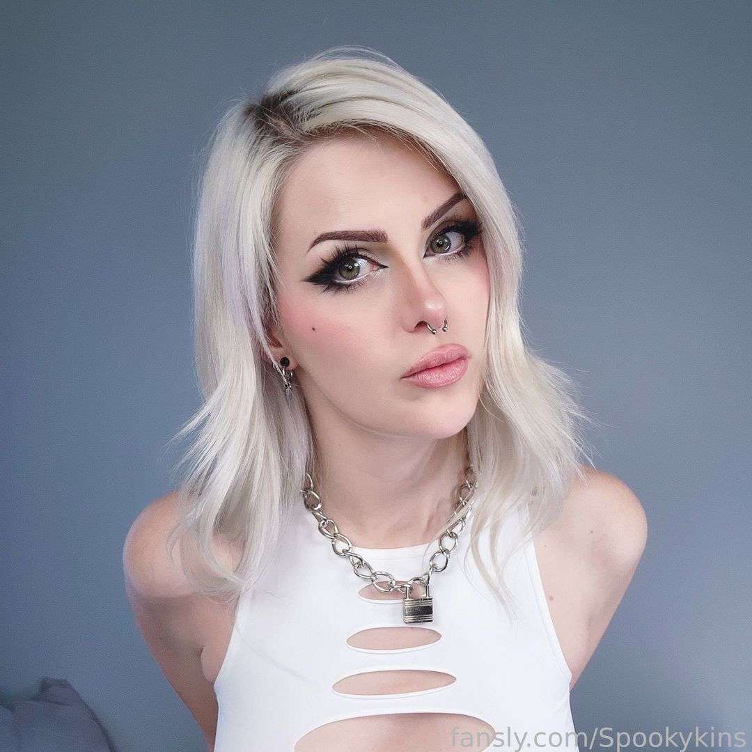 fansly Spookykins  profile photo  
