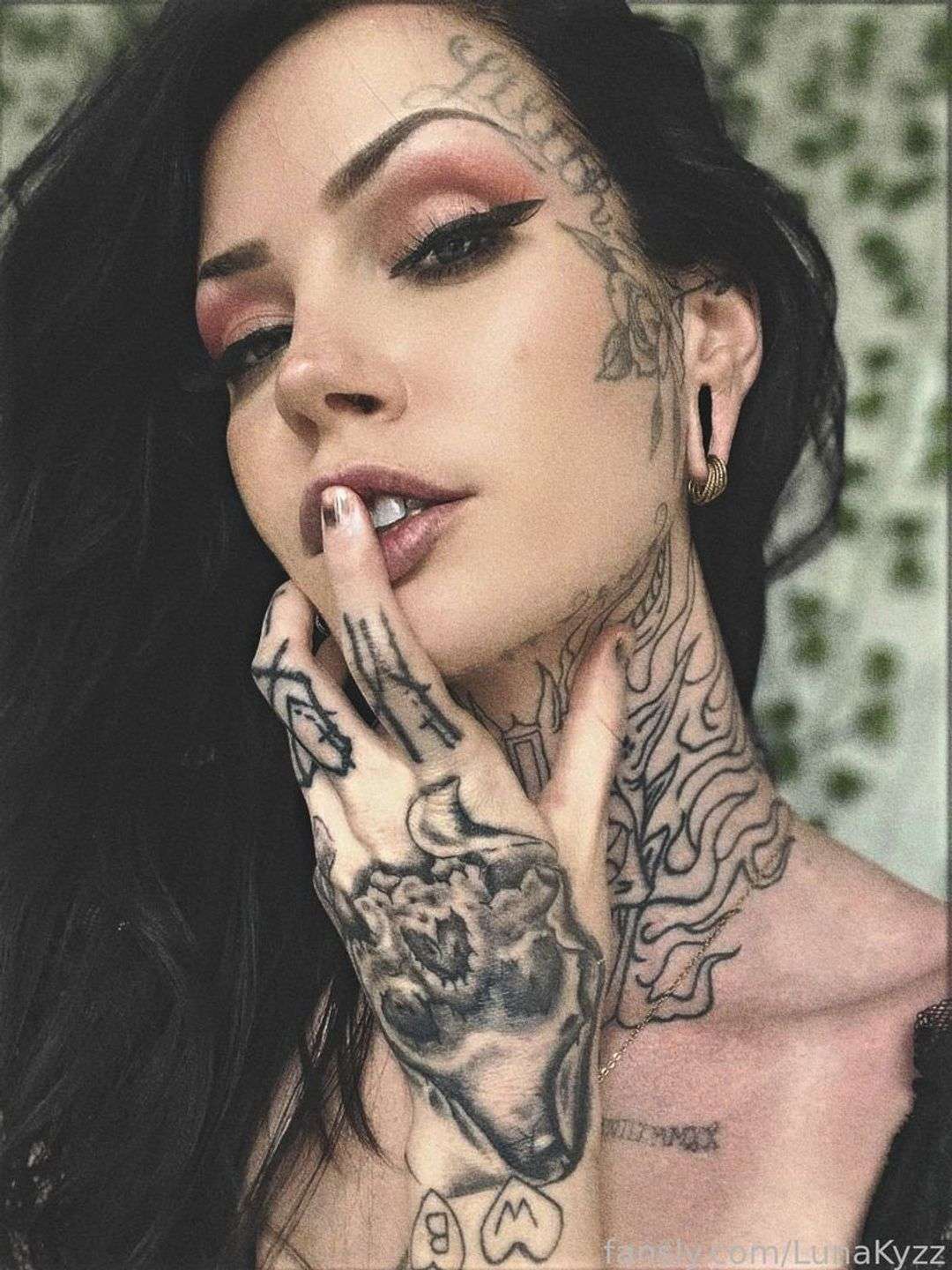fansly LunaKyzz profile photo  