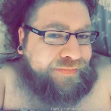 fansly beardedlumberjack profile photo  