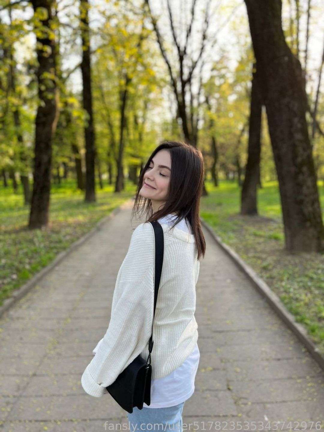 fansly sugarpolly profile photo  
