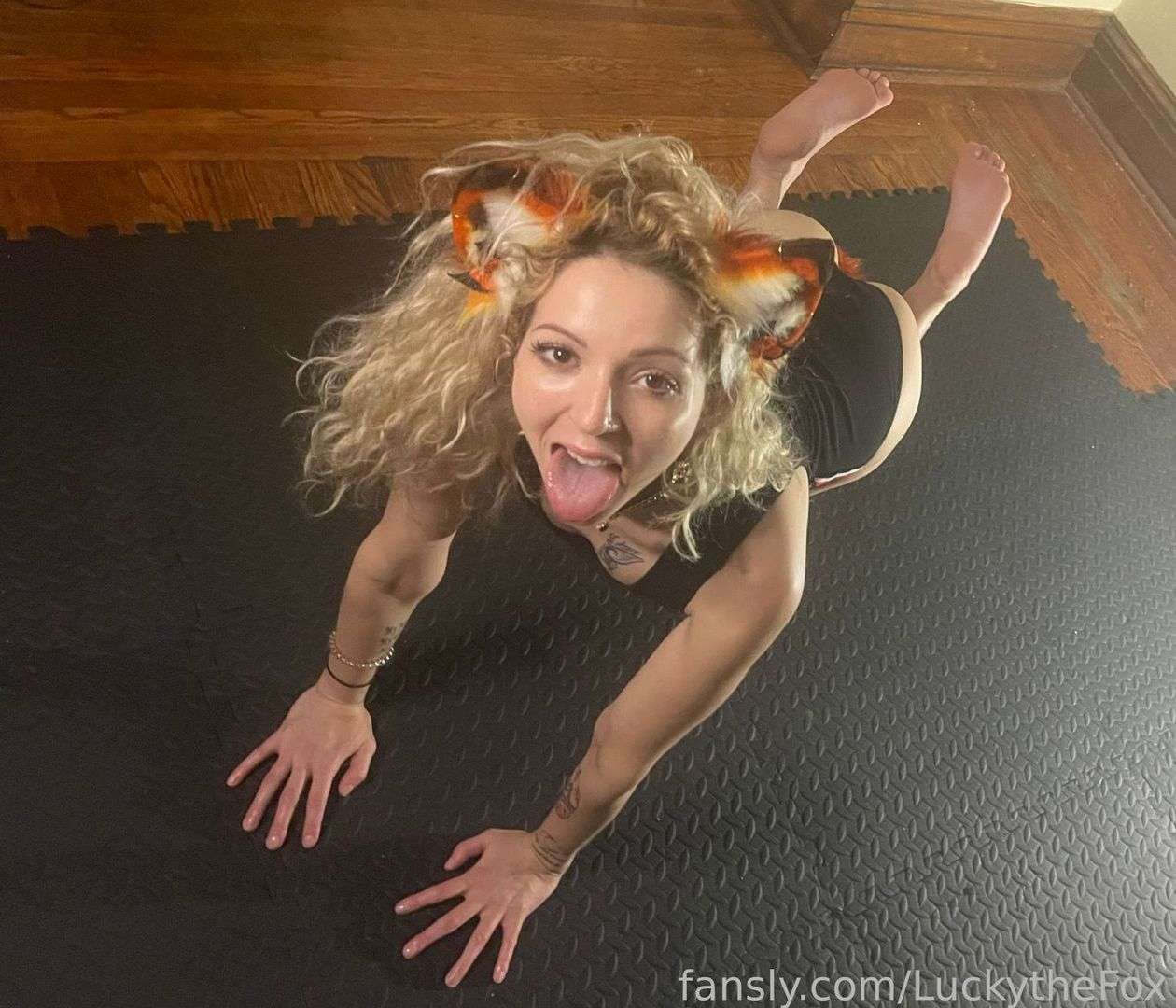 fansly Luckyfox profile photo  