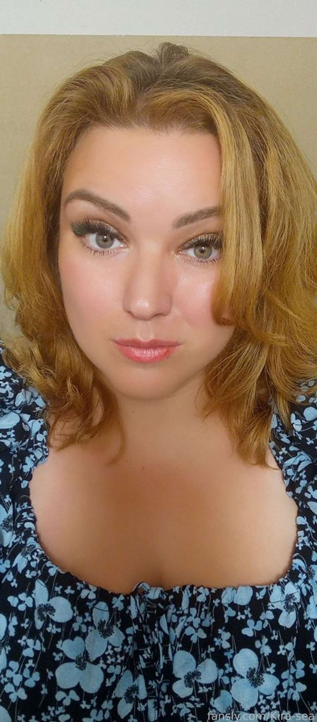 fansly Kira-sea profile photo  