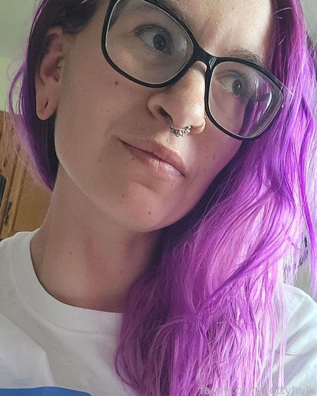 fansly pettyhulk profile photo  