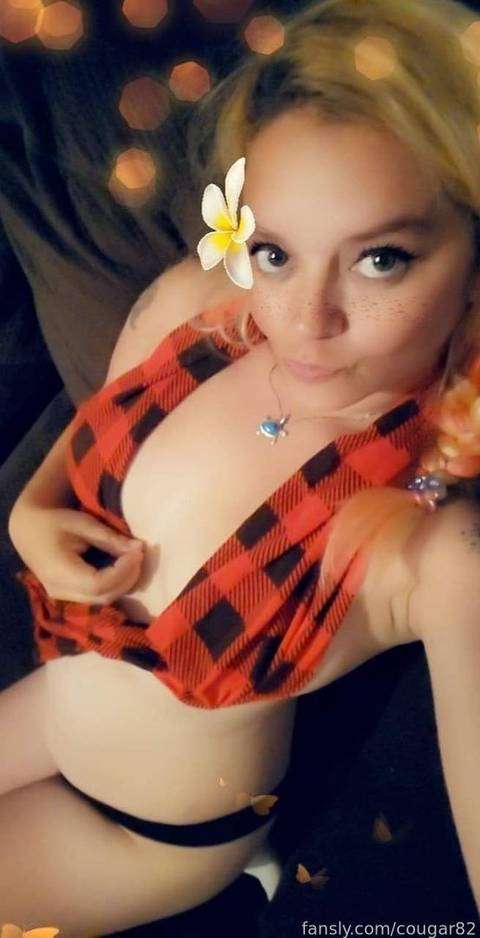 fansly cougar82 profile photo  